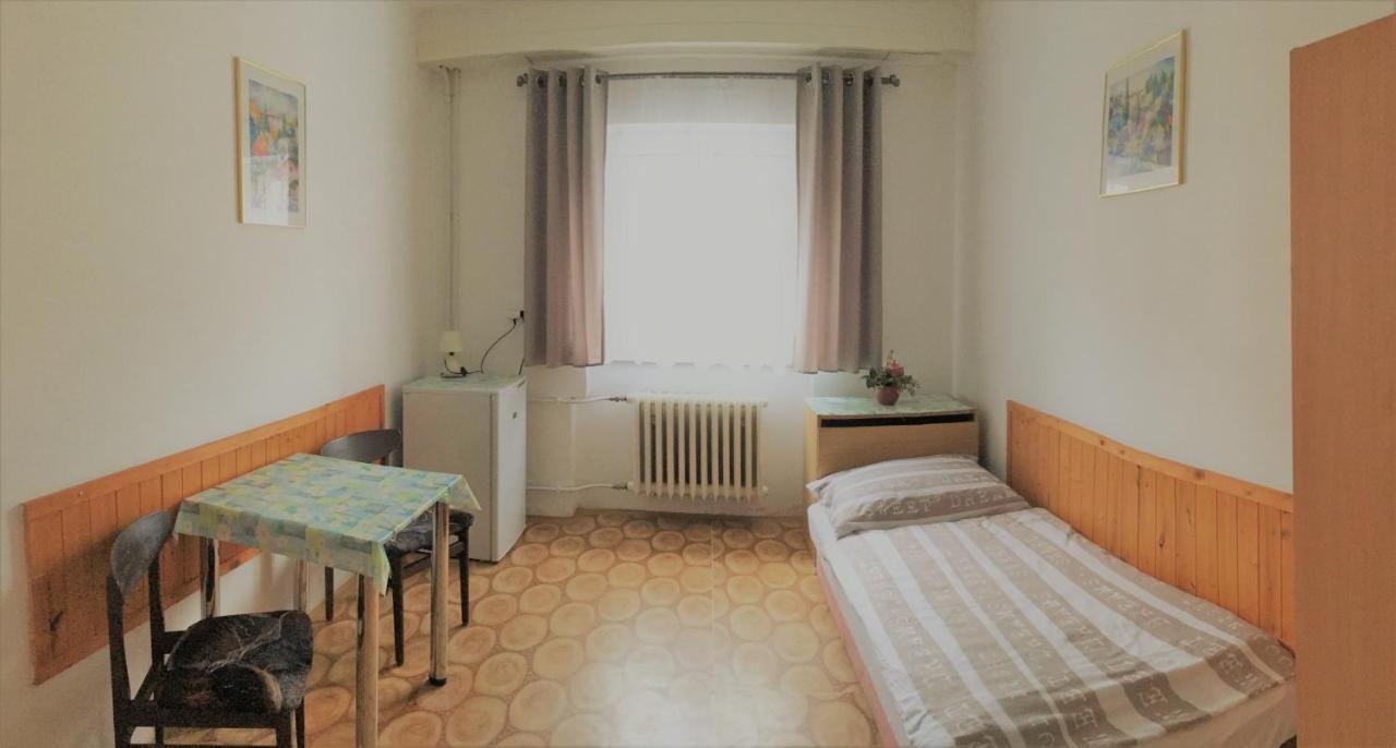 Ubytovani U Ropaku Horni Slavkov Exterior photo